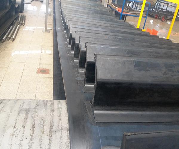 大傾角擋邊帶 大傾角擋邊帶